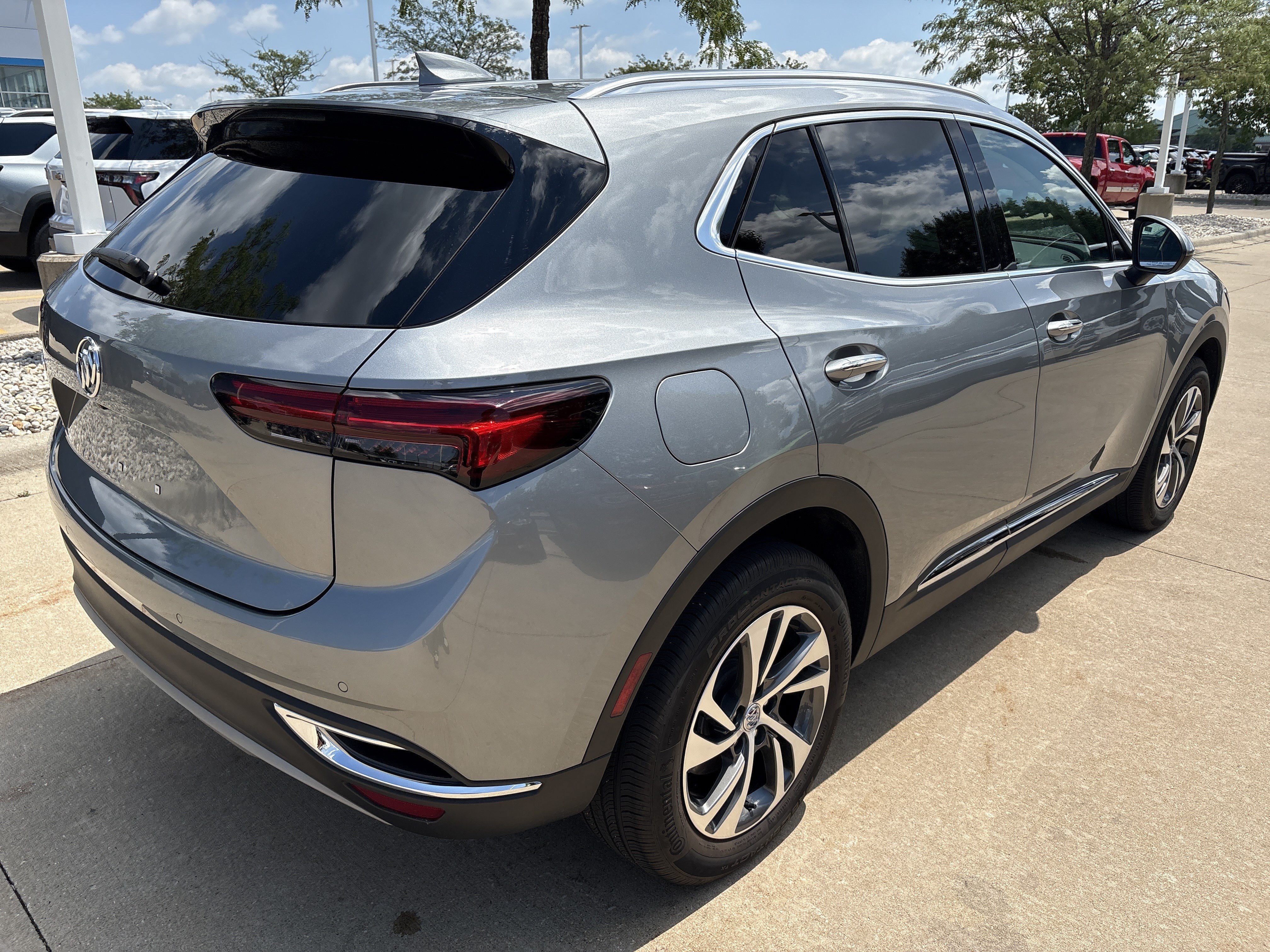 Used 2023 Buick Envision Essence AWD/4WD image 9