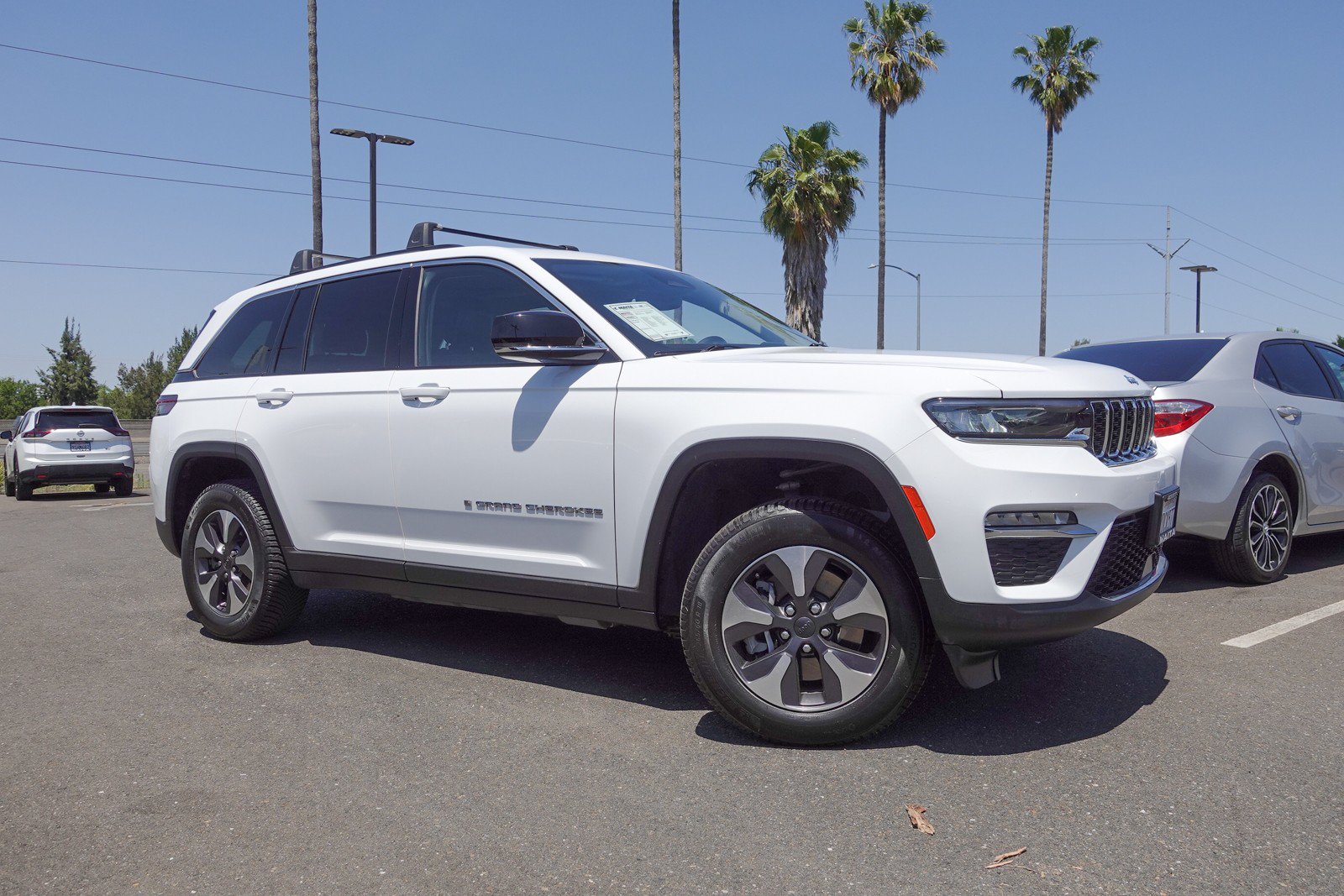 Used 2022 Jeep Grand Cherokee Limited 4xe AWD/4WD image 4