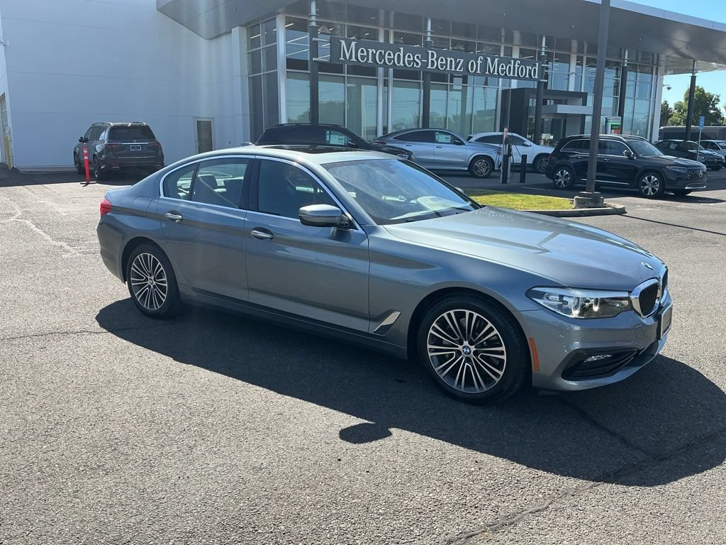 Used 2018 BMW 530i RWD image 6