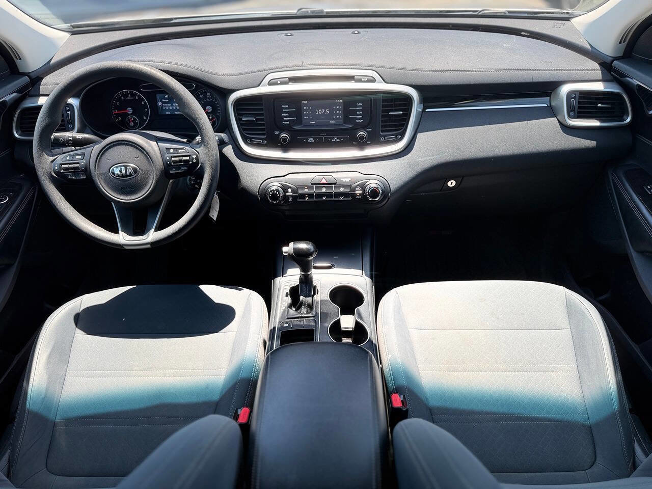 Used 2018 Kia Sorento L FWD image 17
