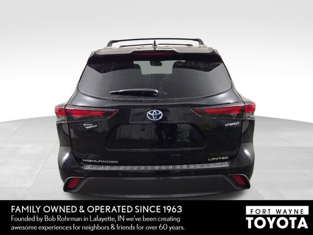 Used 2024 Toyota Highlander Limited image 8