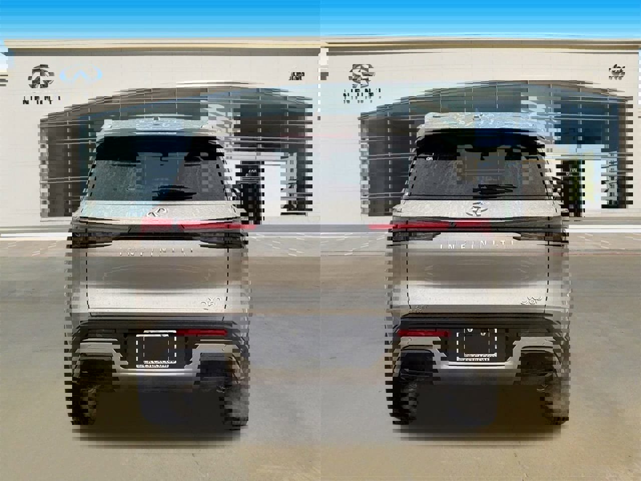 New 2025 INFINITI QX60 Luxe image 5