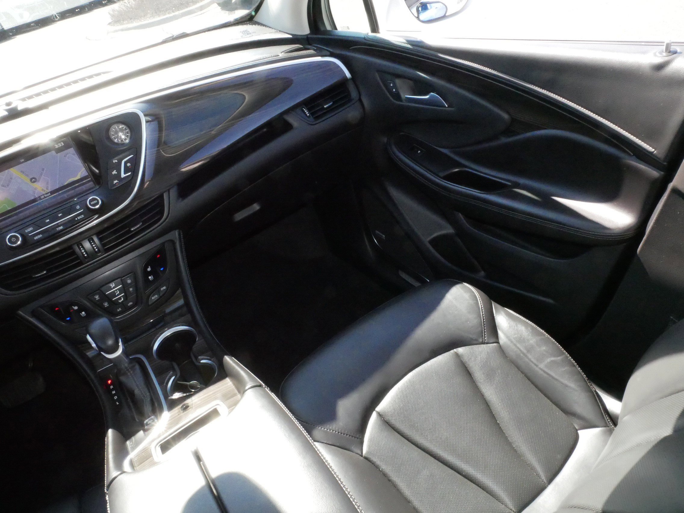 Used 2019 Buick Envision Premium w/ Driver Confidence Package image 11