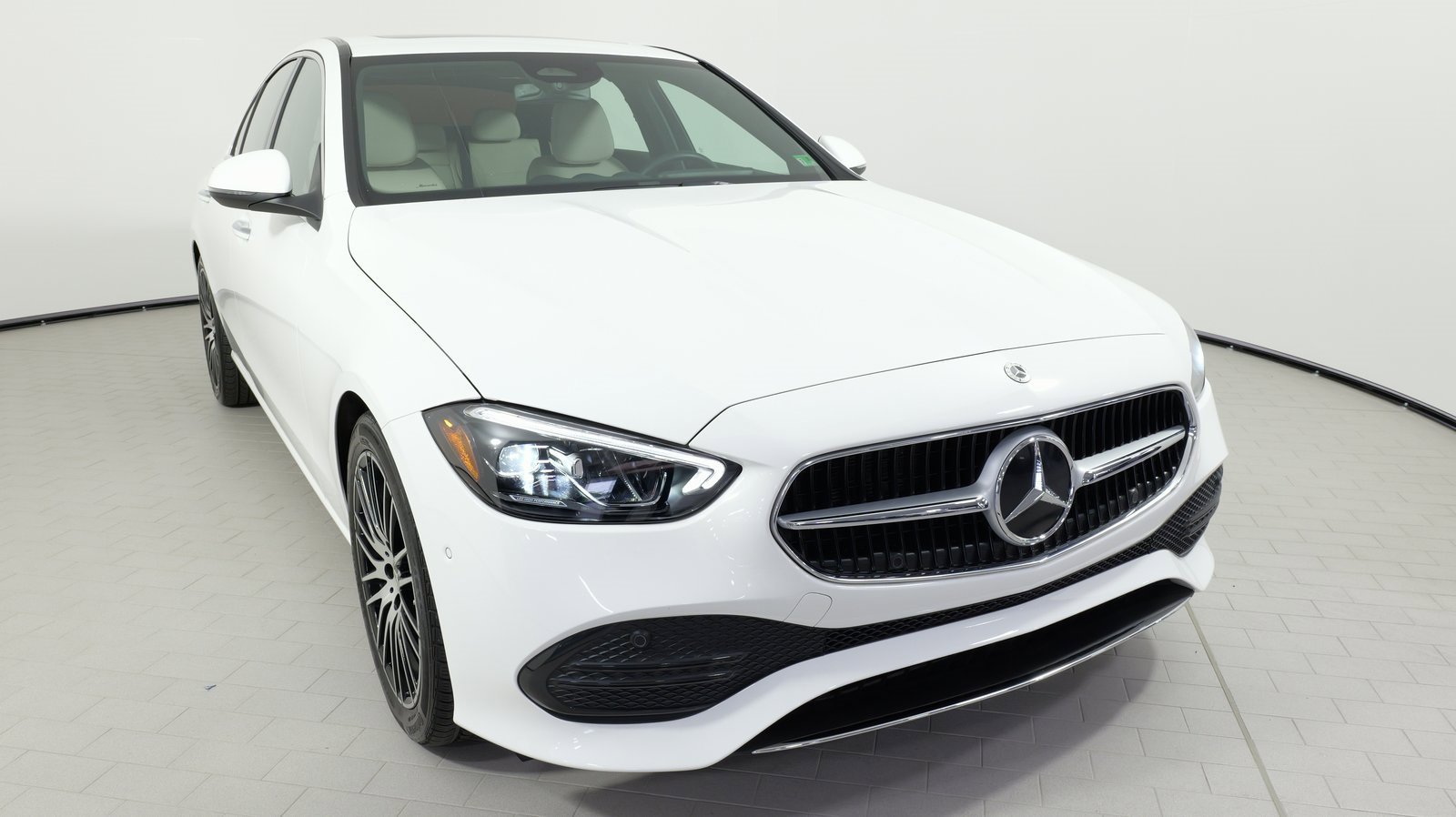 Used 2024 Mercedes-Benz C 300 4MATIC Sedan image 9