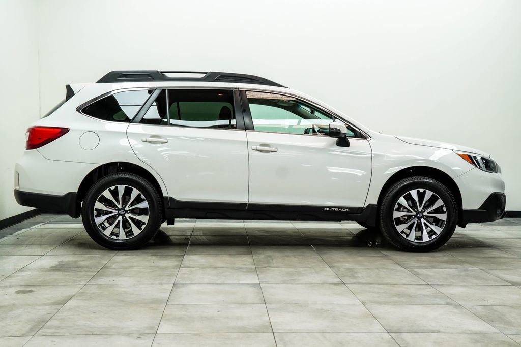 Used 2017 Subaru Outback 2.5i Limited AWD/4WD image 10