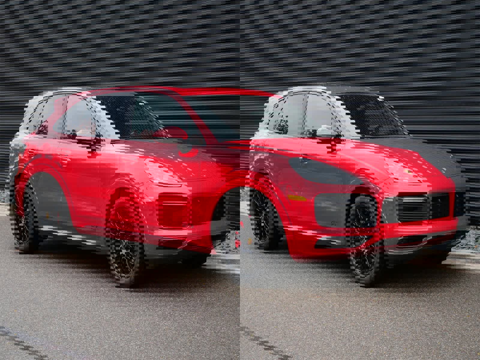 Used 2023 Porsche Cayenne GTS w/ Premium Package Plus image 26