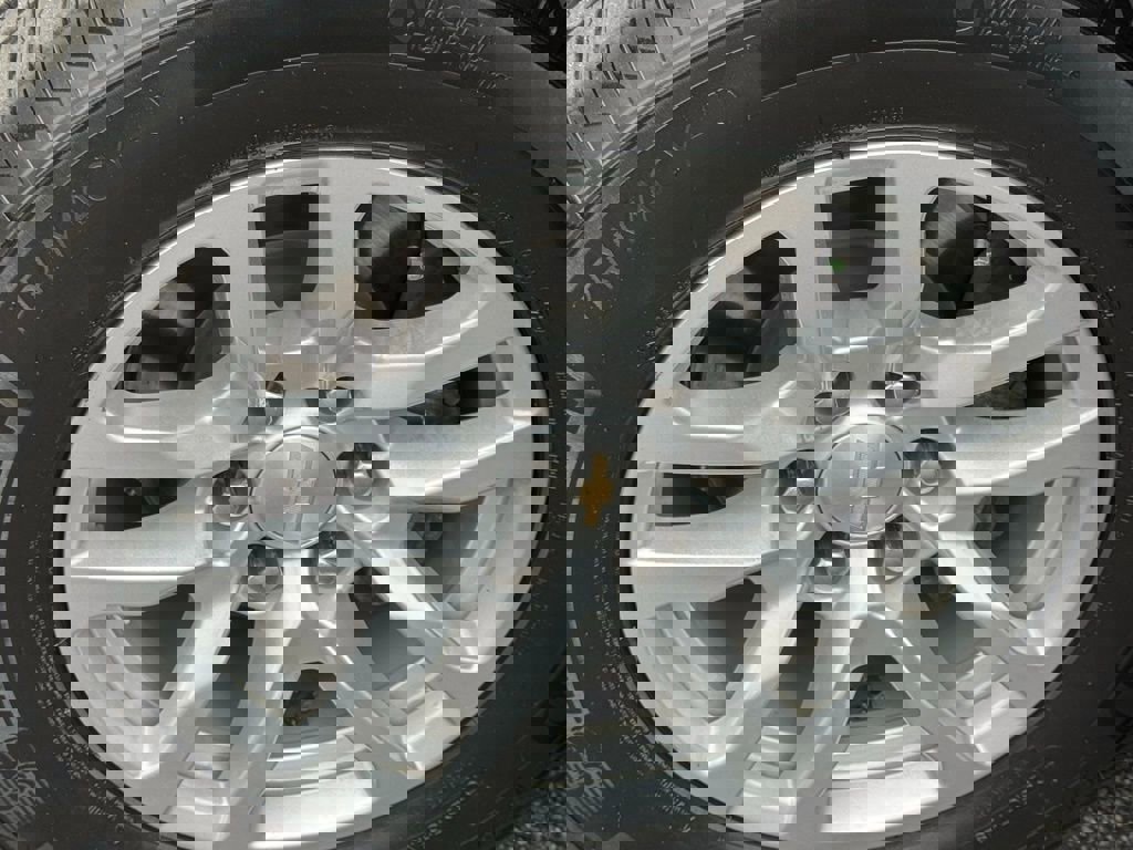 Used 2023 Chevrolet Suburban LT w/ Luxury Package AWD/4WD image 12