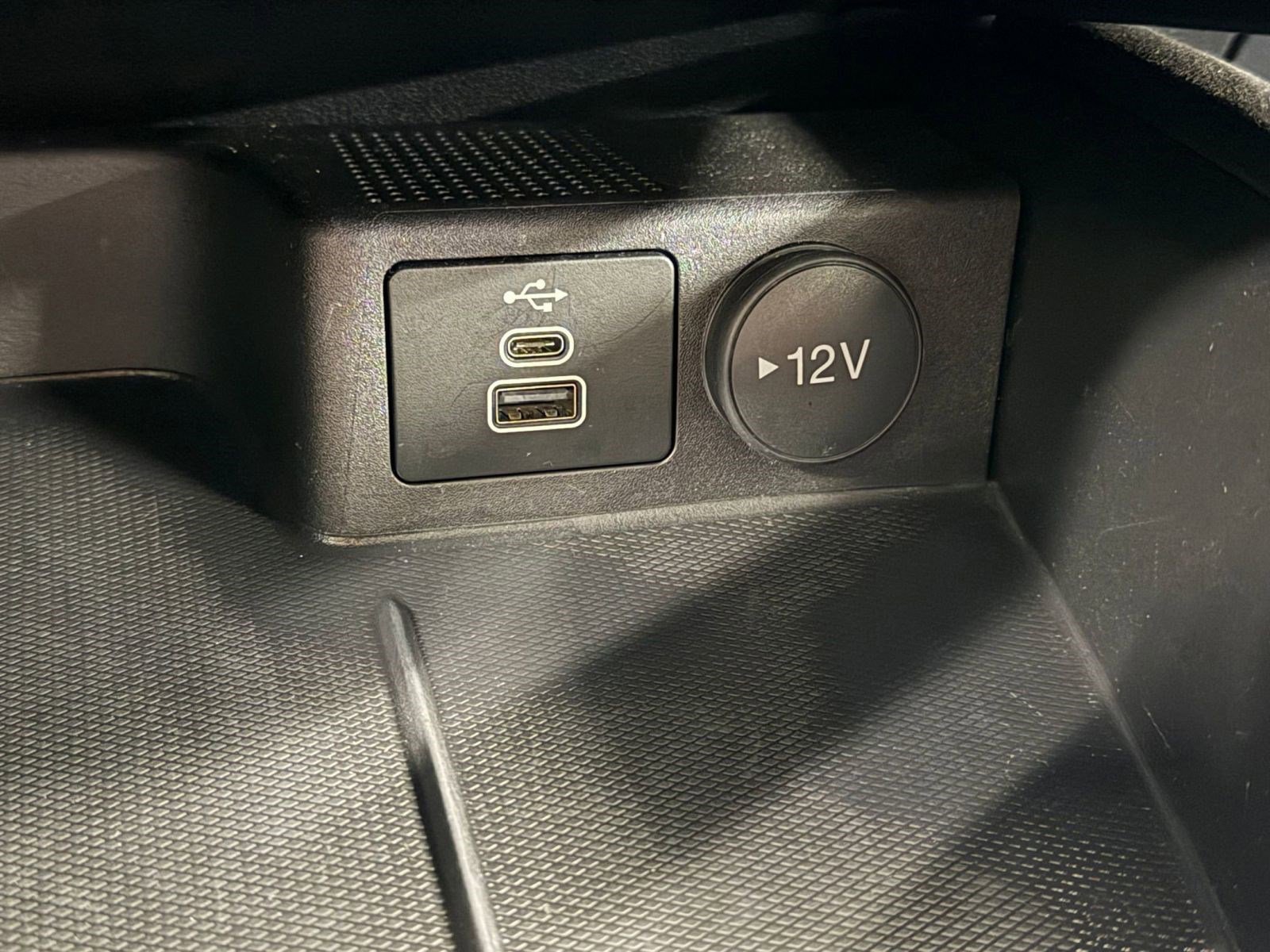 Used 2025 Ford Escape Active image 24