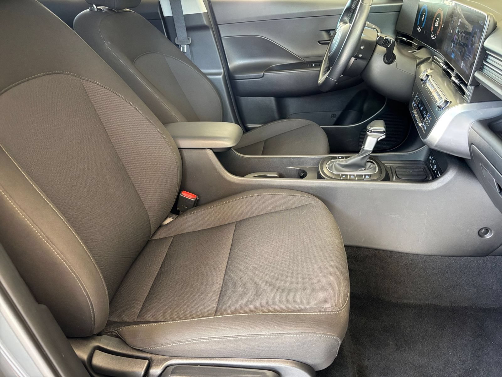 Used 2026 Hyundai Kona SEL Sport FWD image 35