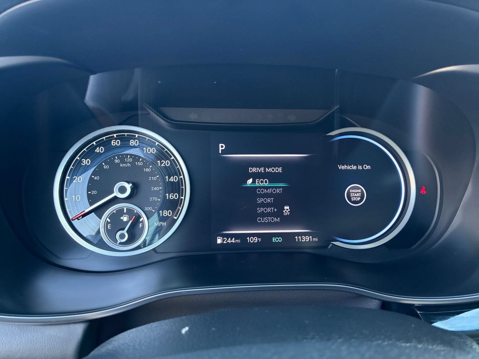 Used 2026 Genesis G70 2.5T RWD image 42