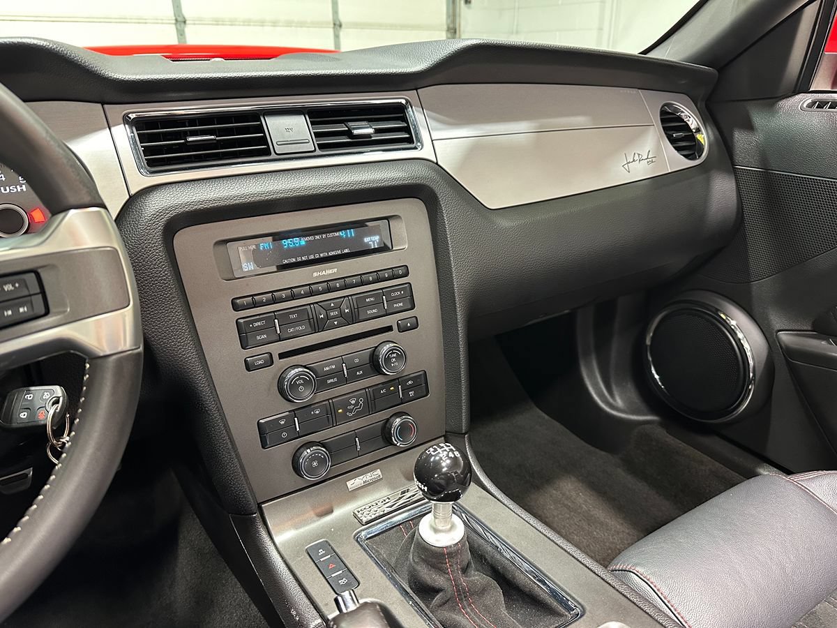 Used 2014 Ford Mustang GT Premium RWD image 38