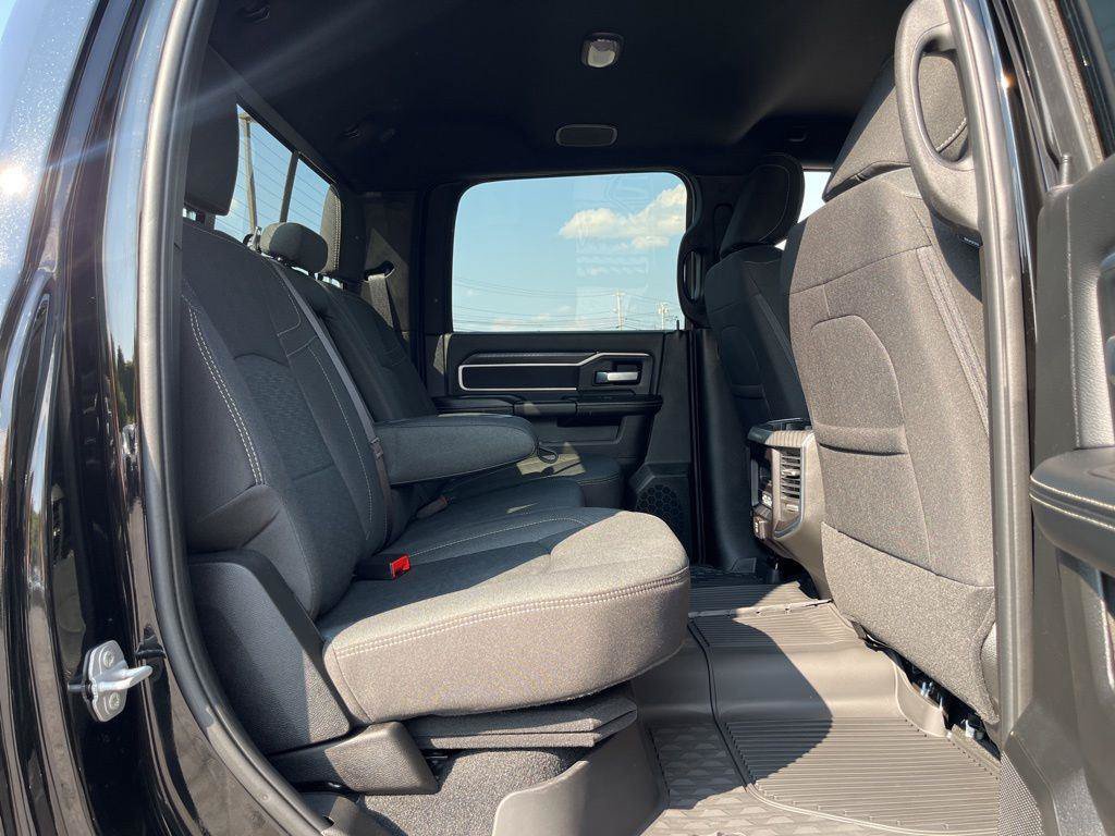 New 2025 RAM 2500 Big Horn AWD/4WD image 29