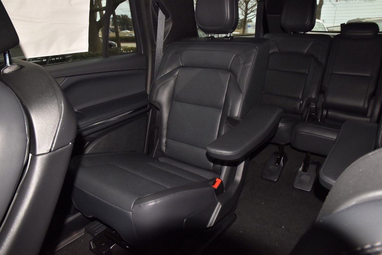 New 2025 Lincoln Navigator L Reserve w/ Jet Appearance Package image 27