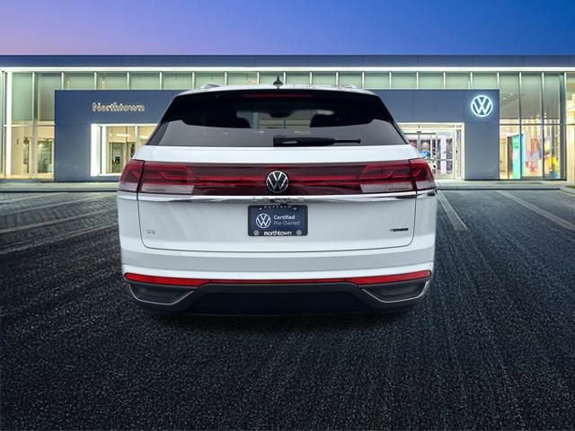 Used 2024 Volkswagen Atlas Cross Sport SE image 5