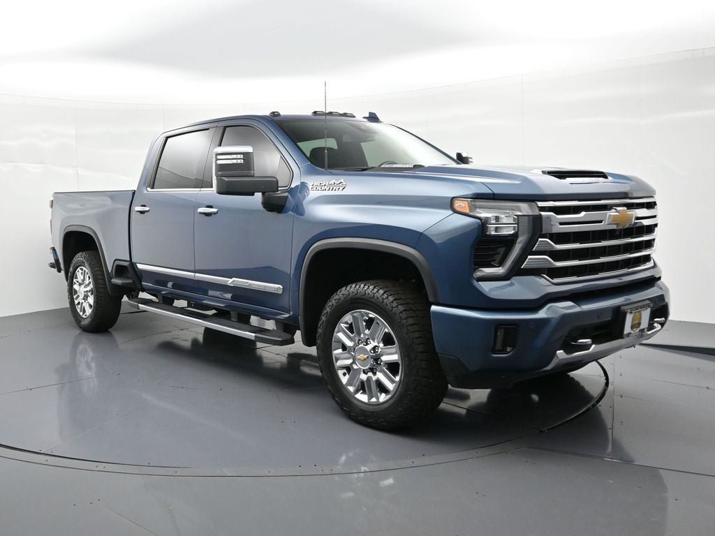 Used 2024 Chevrolet Silverado 3500 High Country w/ Z71 Off-Road Package AWD/4WD image 4
