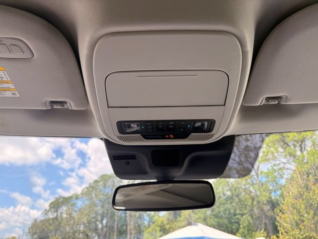 Used 2025 Ford Expedition Active AWD/4WD image 5