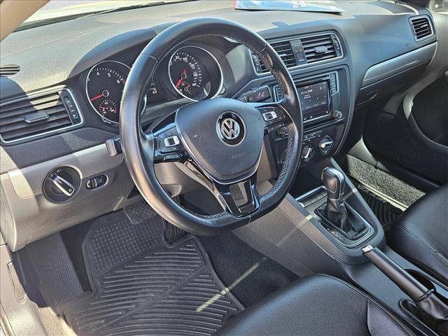 Used 2017 Volkswagen Jetta SE FWD image 10