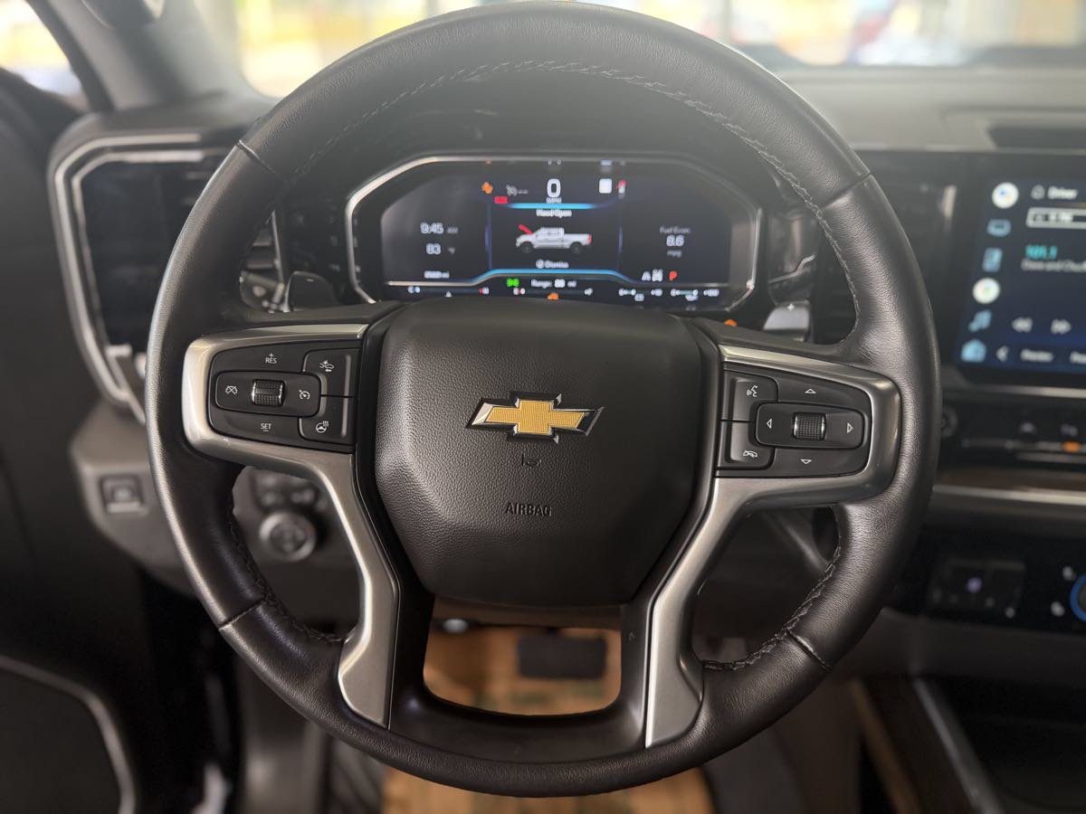 Used 2022 Chevrolet Silverado 1500 LT Trail Boss w/ LT Trail Boss Premium Package AWD/4WD image 34