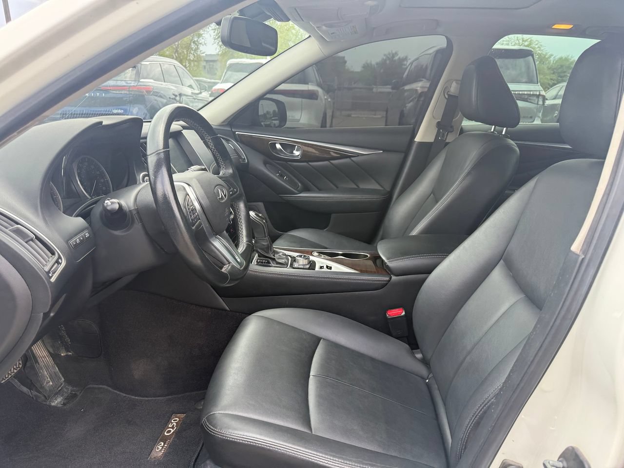 Used 2018 INFINITI Q50 Luxe w/ Cargo Package (L95) RWD image 12