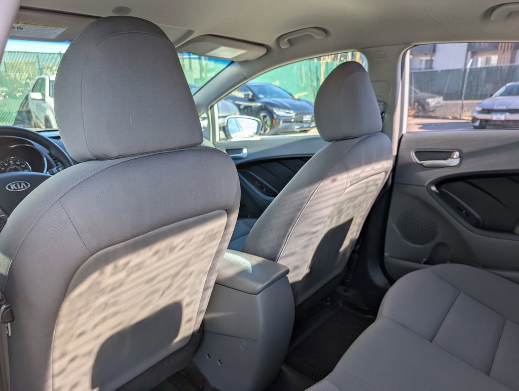 Certified 2017 Kia Forte LX image 13