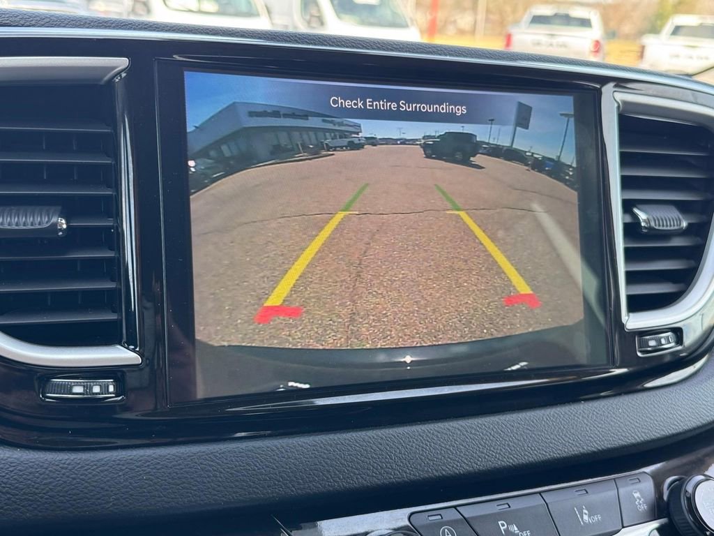 Used 2024 Chrysler Pacifica Touring-L FWD image 25