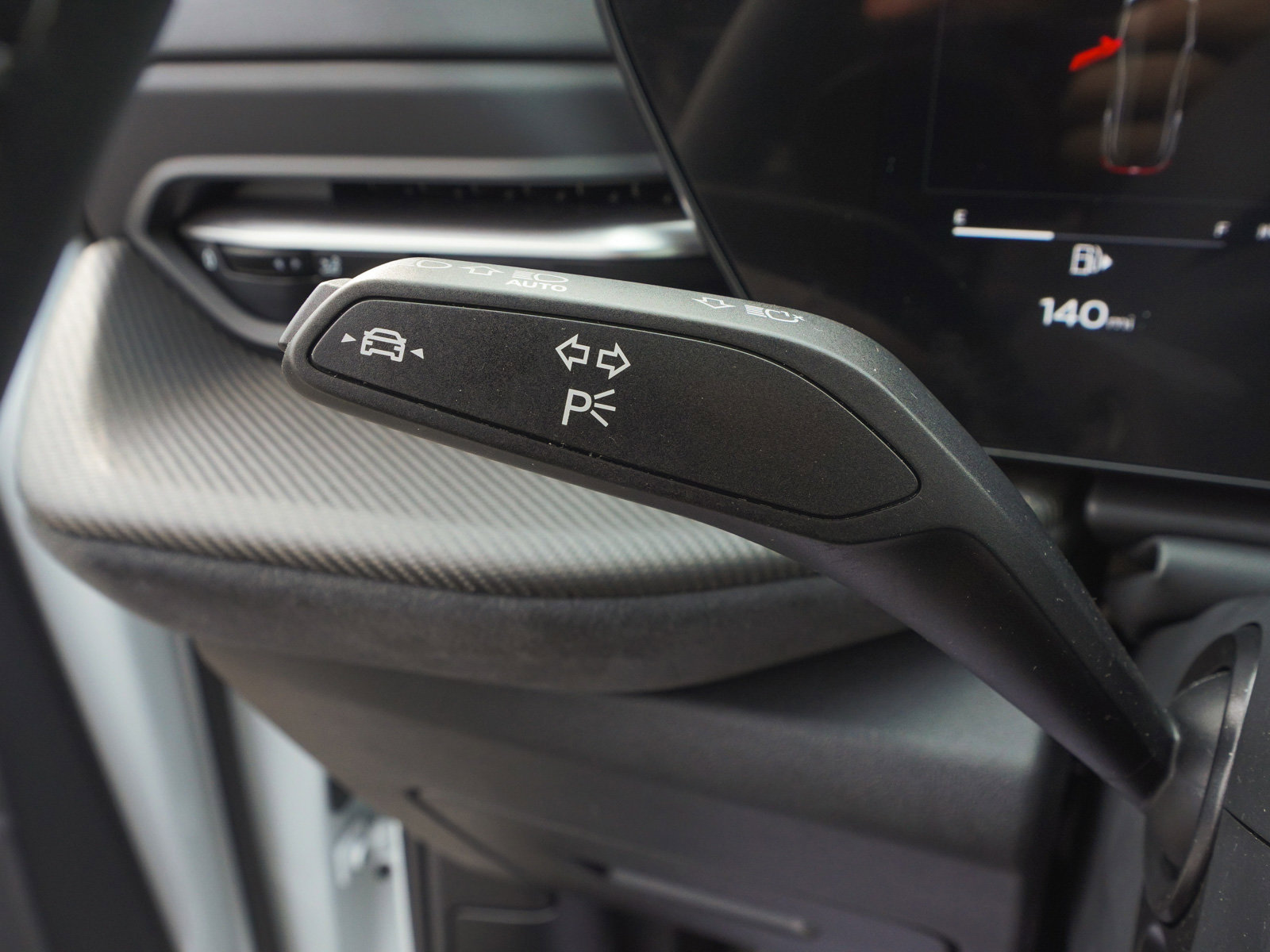 Used 2025 Audi SQ5 Premium Plus w/ Premium Plus Package image 18