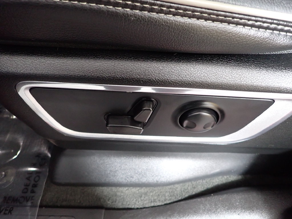 Used 2023 RAM 1500 Laramie AWD/4WD image 23