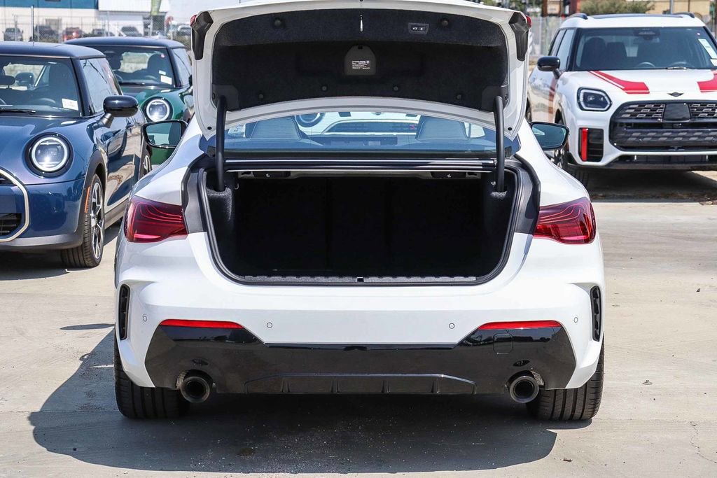 Used 2026 BMW 430i Coupe w/ M Sport Package RWD image 30