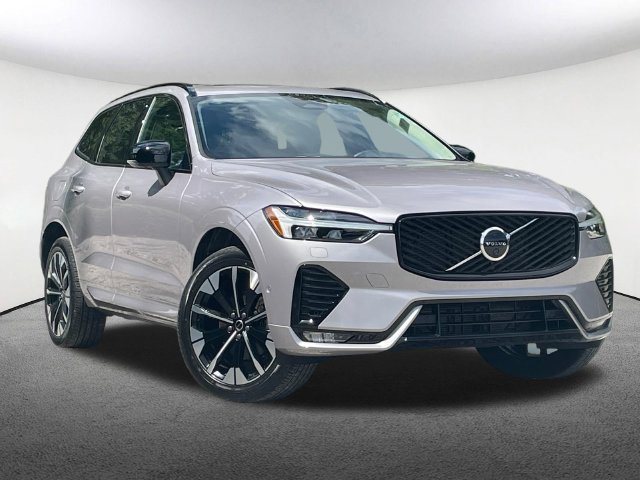 Used 2026 Volvo XC60 B5 Plus AWD/4WD image 13