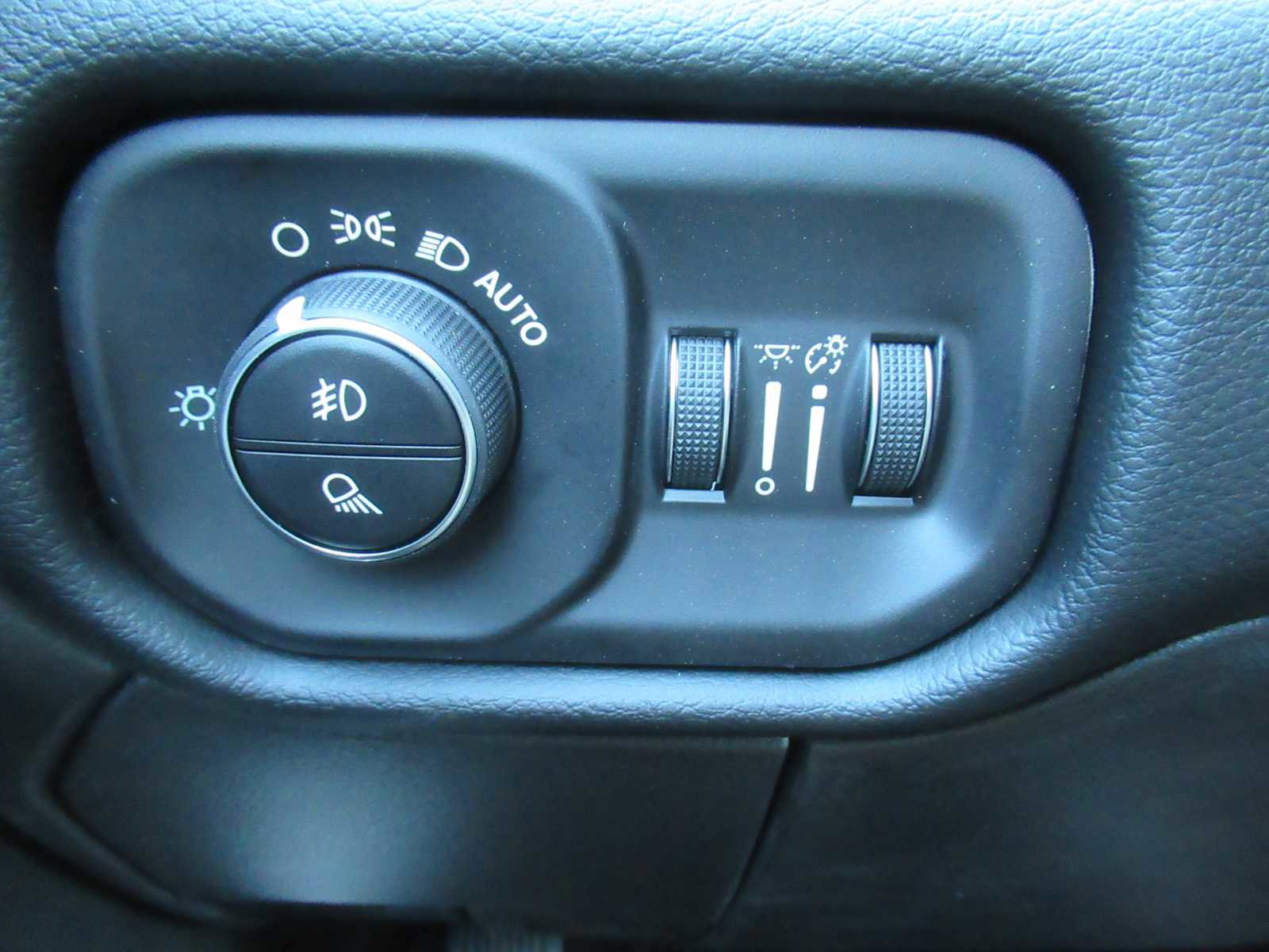 New 2026 RAM 2500 Laramie image 25