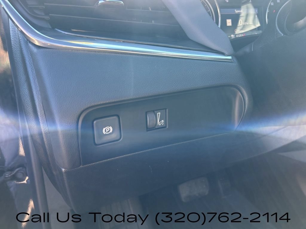 Certified 2023 Buick Enclave Essence w/ Experience Buick Package AWD/4WD image 18