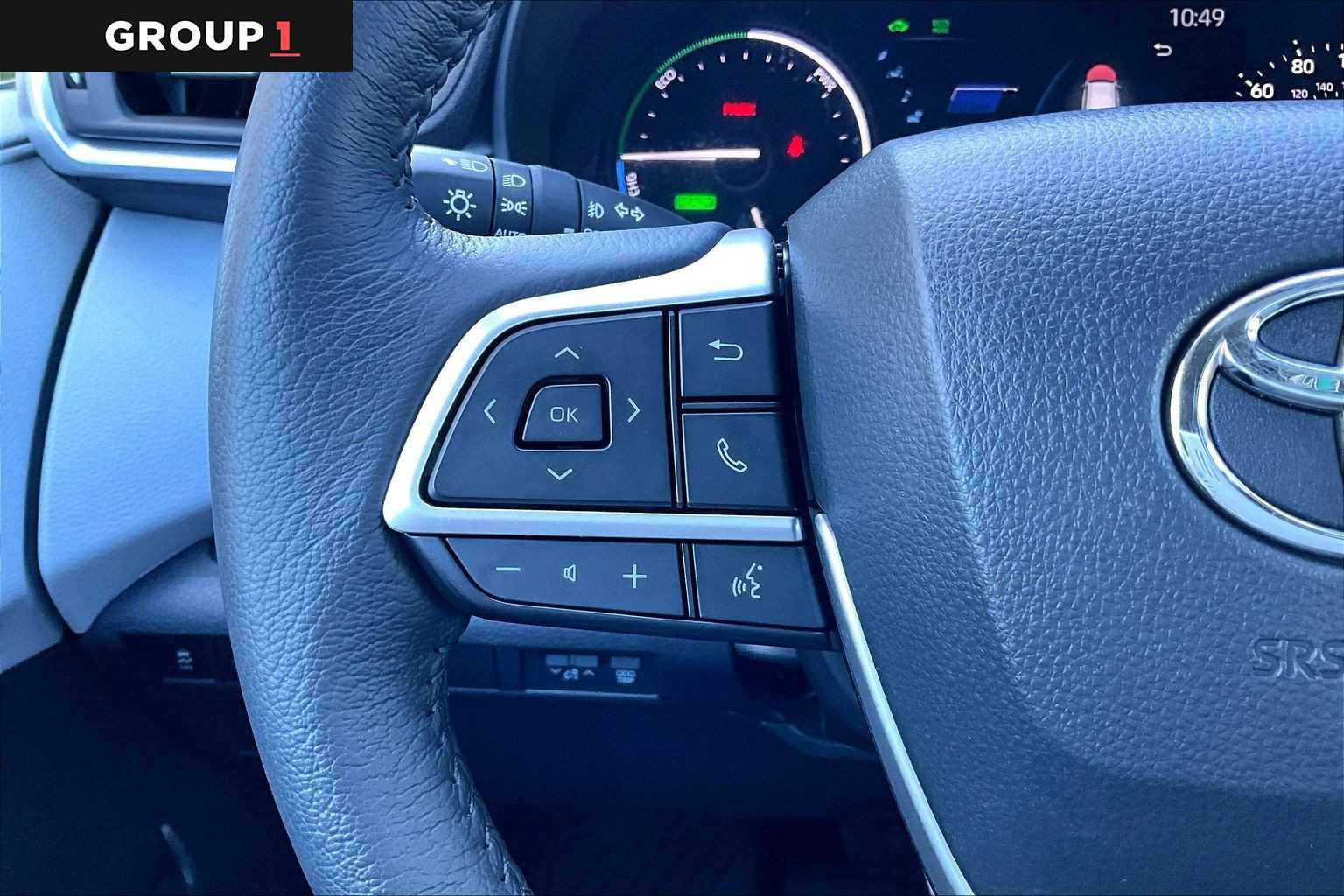 Used 2025 Toyota Sienna XLE AWD/4WD image 24