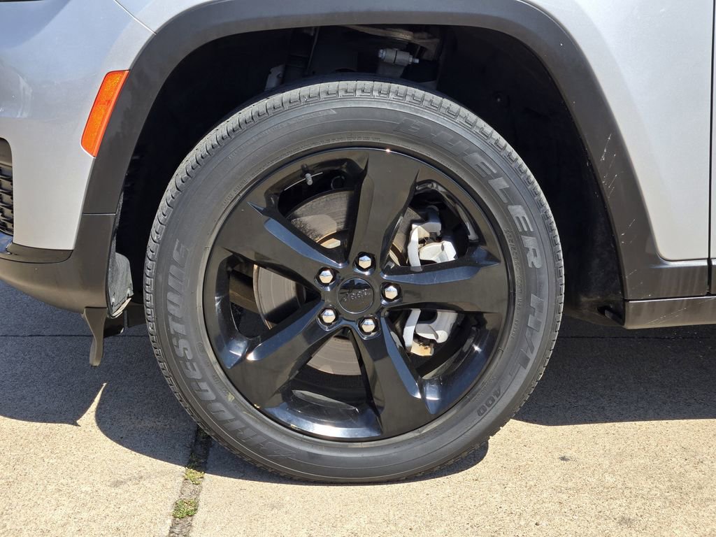 Used 2022 Jeep Grand Cherokee L Altitude image 11