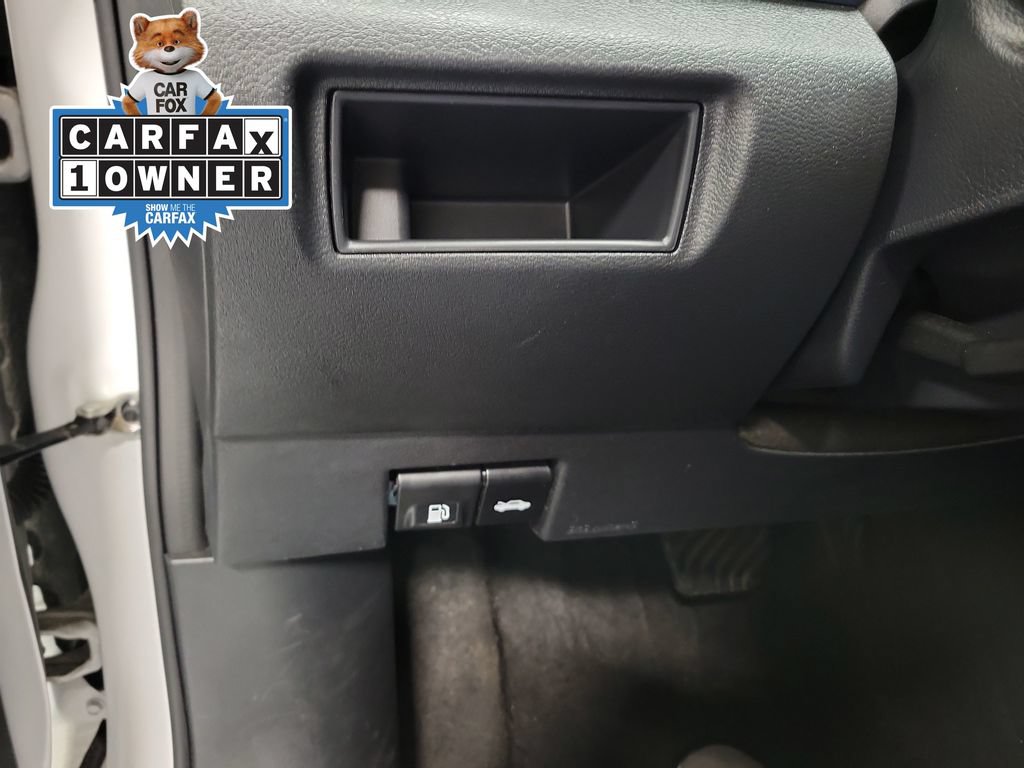 Used 2024 Nissan Versa SV FWD image 22