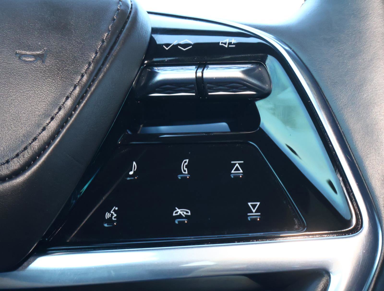 Used 2025 Cadillac Escalade ESV Sport Platinum w/ LPO, Floor Liner Package image 33