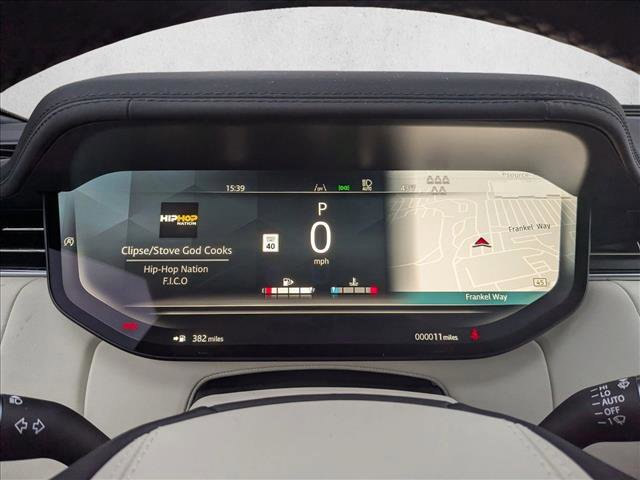 New 2026 Land Rover Range Rover Long Wheelbase SE image 11