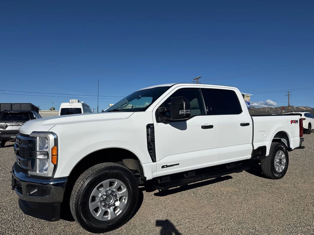 Used 2023 Ford F250 XLT w/ FX4 Off-Road Package image 2