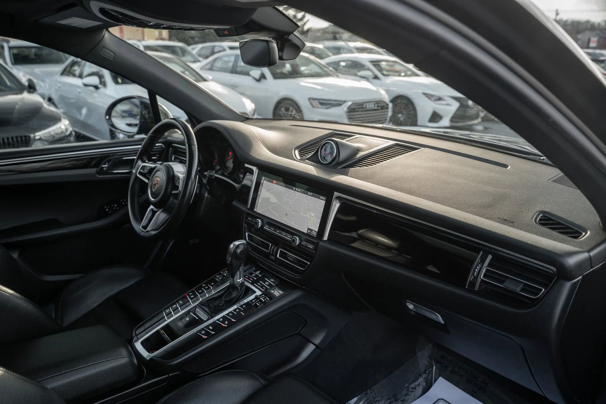 Used 2020 Porsche Macan S image 14