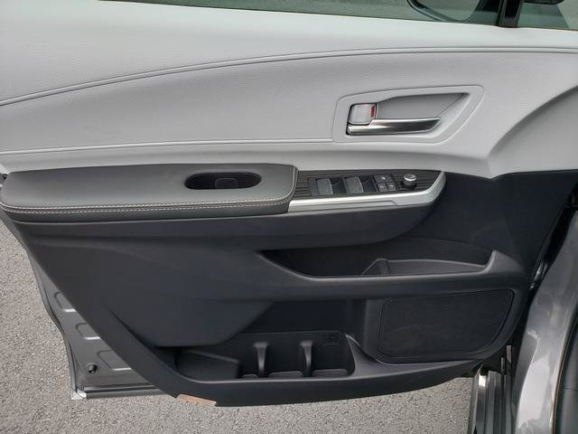 New 2026 Toyota Sienna XSE AWD/4WD image 11
