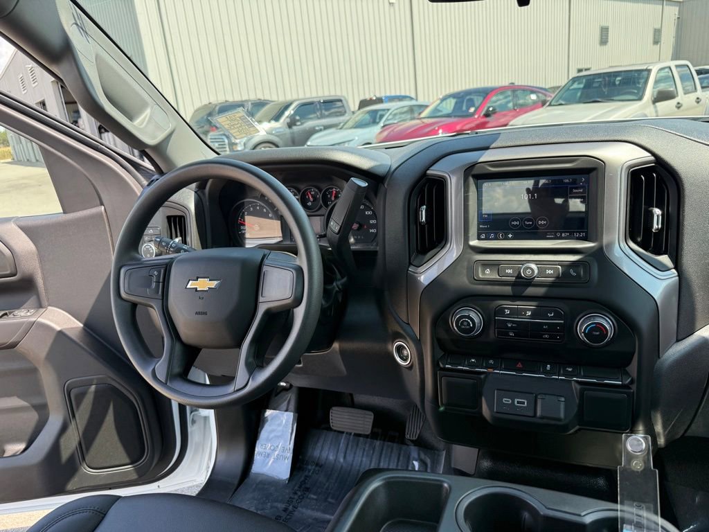 Used 2024 Chevrolet Silverado 1500 W/T image 19