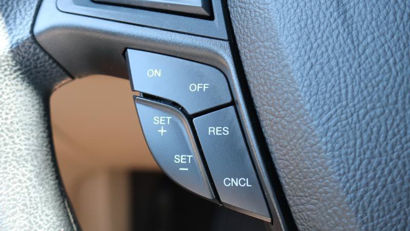 Used 2020 Ford Fusion SE w/ Fleet SE Value Package FWD image 11