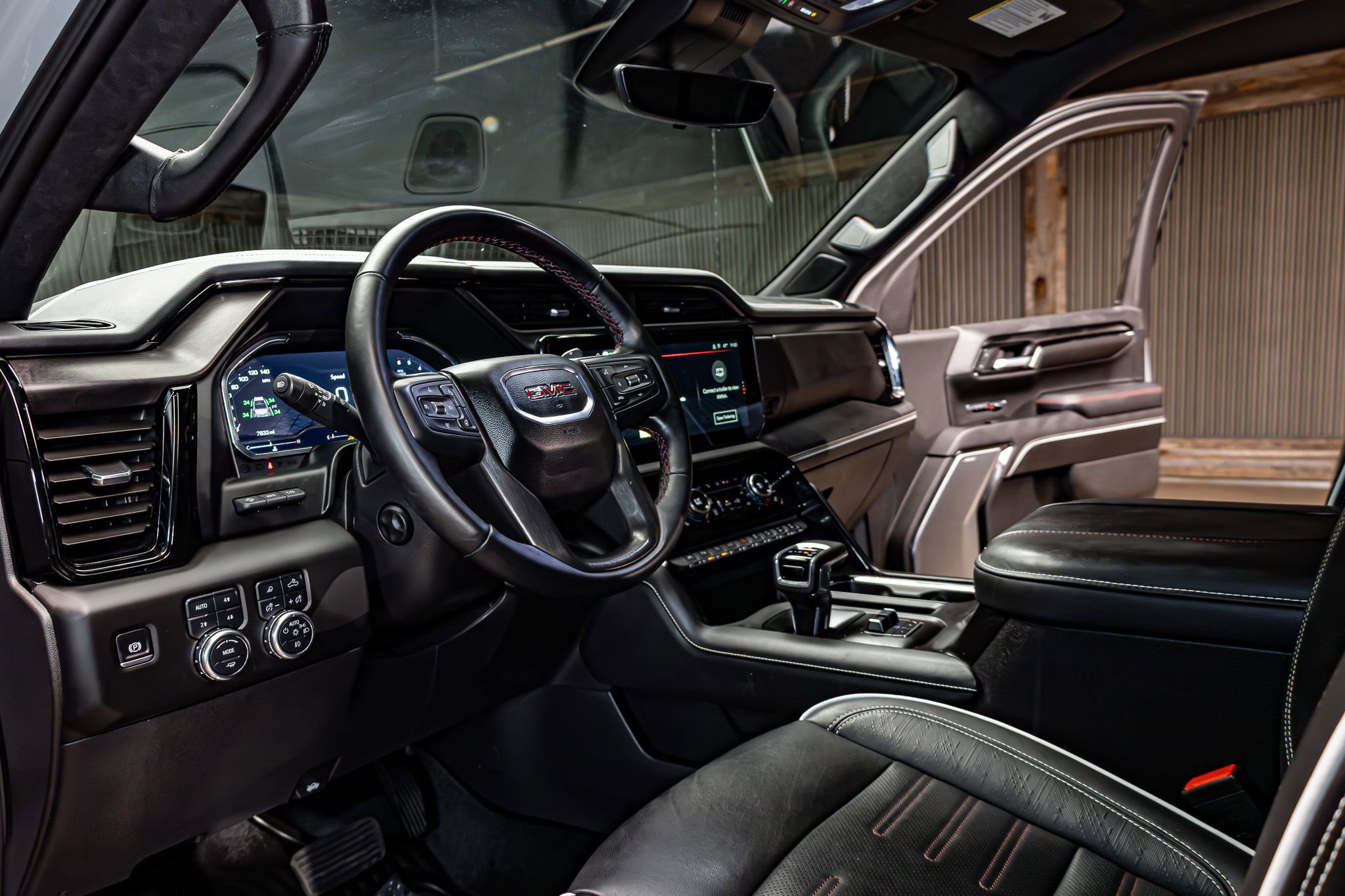 Used 2025 GMC Sierra 1500 AT4X image 15