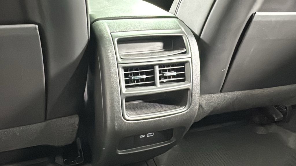 Used 2022 Cadillac XT5 Premium Luxury w/ LPO, Floor Liner Package image 43