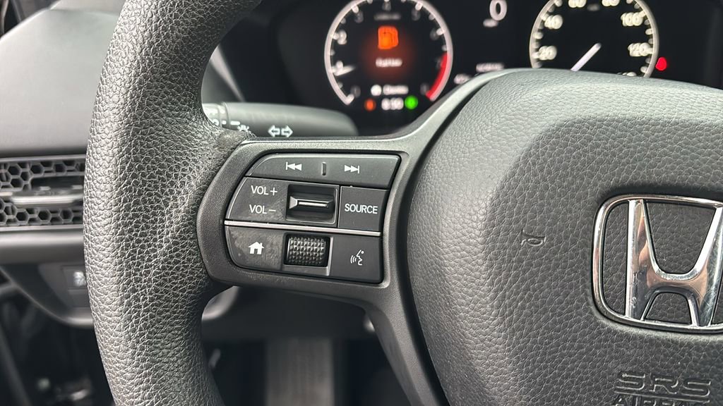 Used 2023 Honda HR-V LX image 17