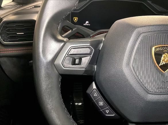 Used 2017 Lamborghini Huracan LP 580-2 RWD image 19