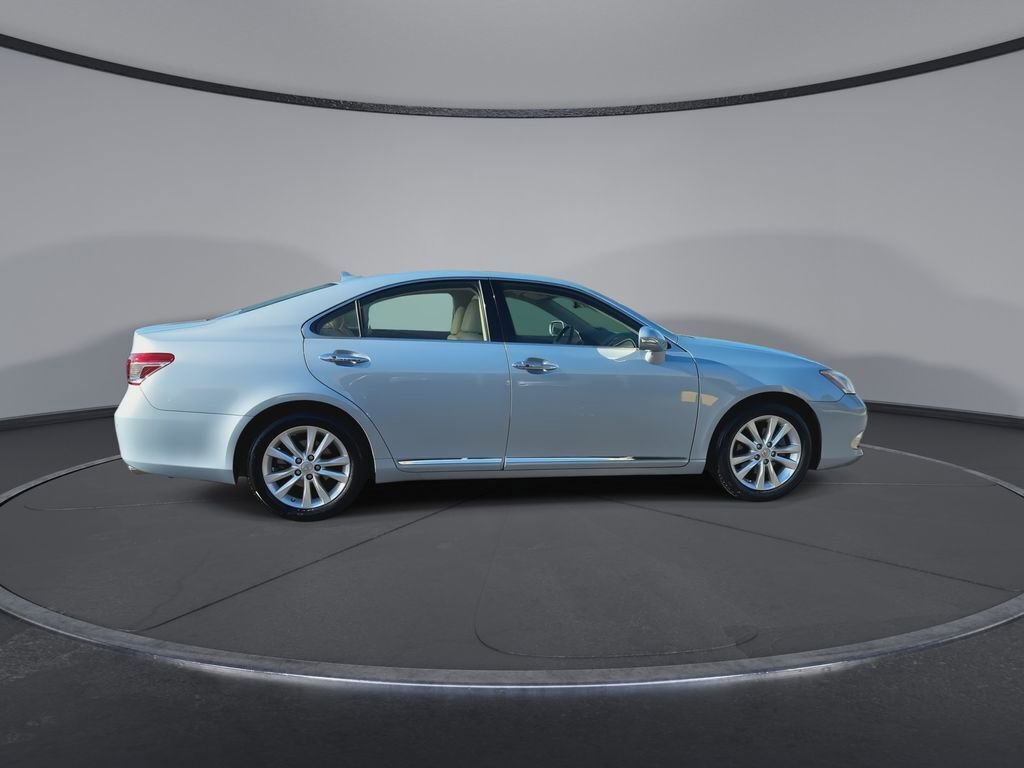 Used 2011 Lexus ES 350 image 9