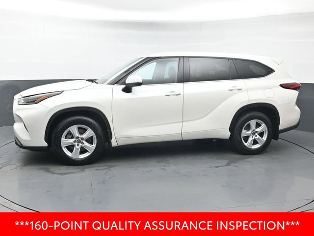Certified 2021 Toyota Highlander LE image 2