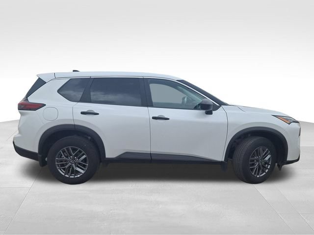 Certified 2025 Nissan Rogue S AWD/4WD image 9