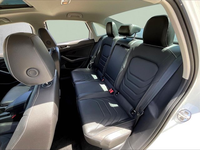 Used 2024 Volkswagen Jetta SEL FWD image 24