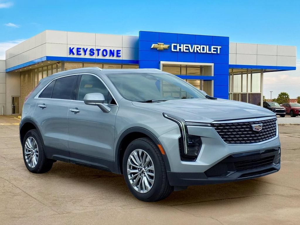 Used 2024 Cadillac XT4 Premium Luxury FWD image 1